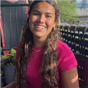 Hola! Soy Ana y estudié en Canadá durante un año, me encantaría hacer que mejores y aprendas más inglés. Doy clases particulares o grupales, a domicilio o en casa. :)